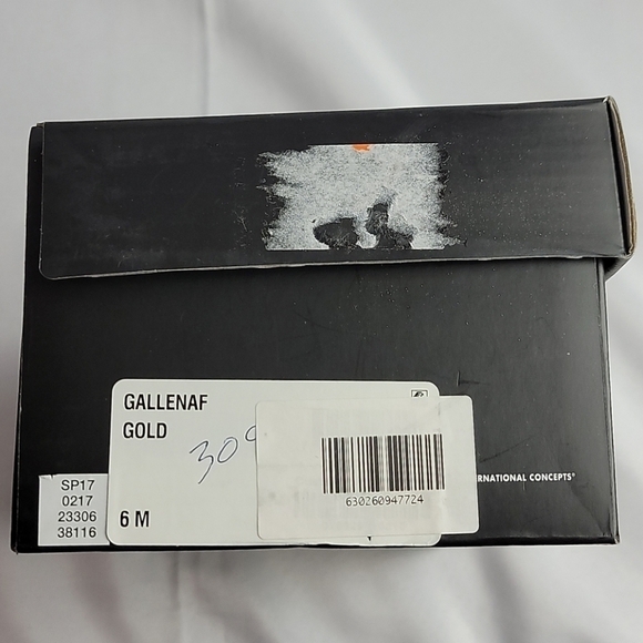 INC Gallenaf Strappy Lace up Gold Sandals 6 - Picture 6 of 13